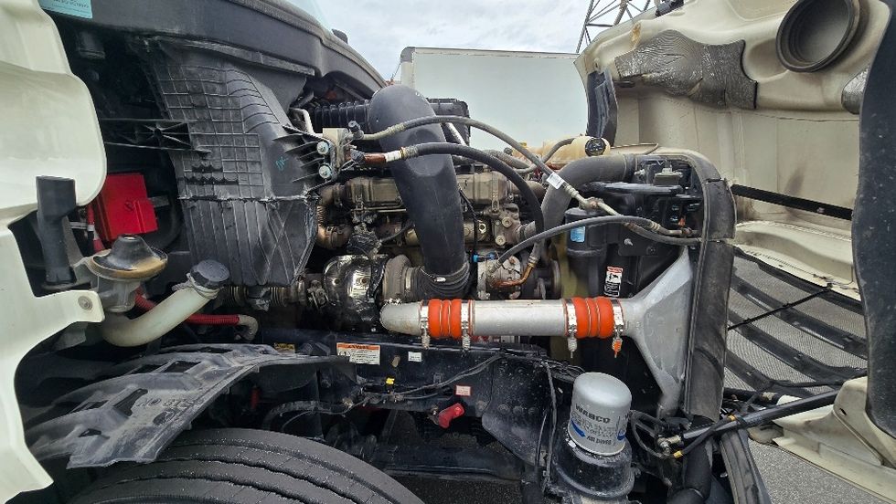 Sleeper Tractor-Heavy Duty Tractors-Freightliner-2022-T12664ST-Greensboro-NC-444,560\n\t\tmiles-$ 77,750 - Image 20