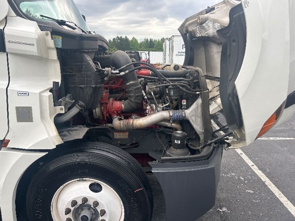 Sleeper Tractor-Heavy Duty Tractors-Freightliner-2022-T12664ST-Greensboro-NC-806,308\n\t\tmiles-$ 48,500 - Image 20