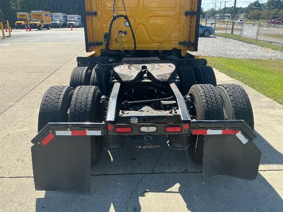 Sleeper Tractor-Heavy Duty Tractors-Freightliner-2022-T12664ST-Gulfport-MS-557,160\n\t\tmiles-$ 65,500 - Image 6