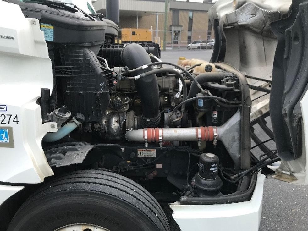 Sleeper Tractor-Heavy Duty Tractors-Freightliner-2022-T12664ST-Harrisonburg-VA-552,309\n\t\tmiles-$ 71,250 - Image 20