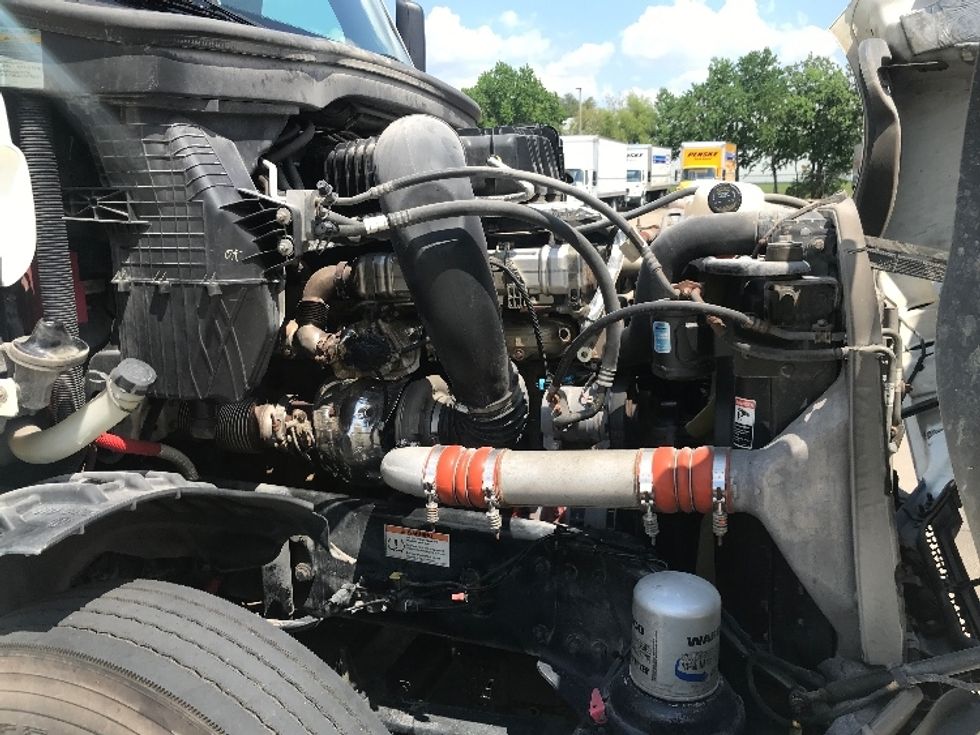 Sleeper Tractor-Heavy Duty Tractors-Freightliner-2022-T12664ST-Houston-TX-270,107\n\t\tmiles-$ 96,500 - Image 21