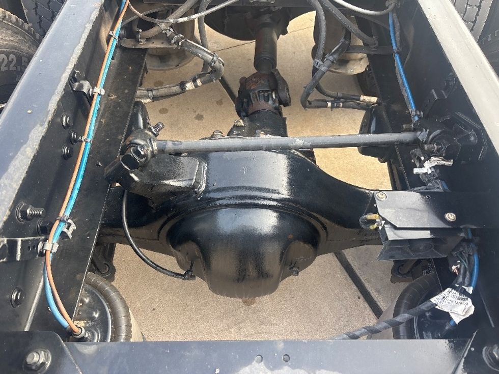 Sleeper Tractor-Heavy Duty Tractors-Freightliner-2022-T12664ST-Houston-TX-279,237\n\t\tmiles-$ 87,000 - Image 6