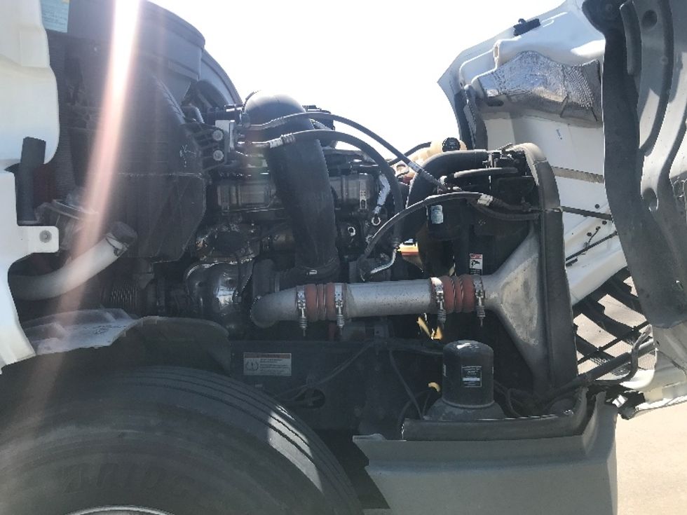 Sleeper Tractor-Heavy Duty Tractors-Freightliner-2022-T12664ST-Houston-TX-412,013\n\t\tmiles-$ 82,500 - Image 20