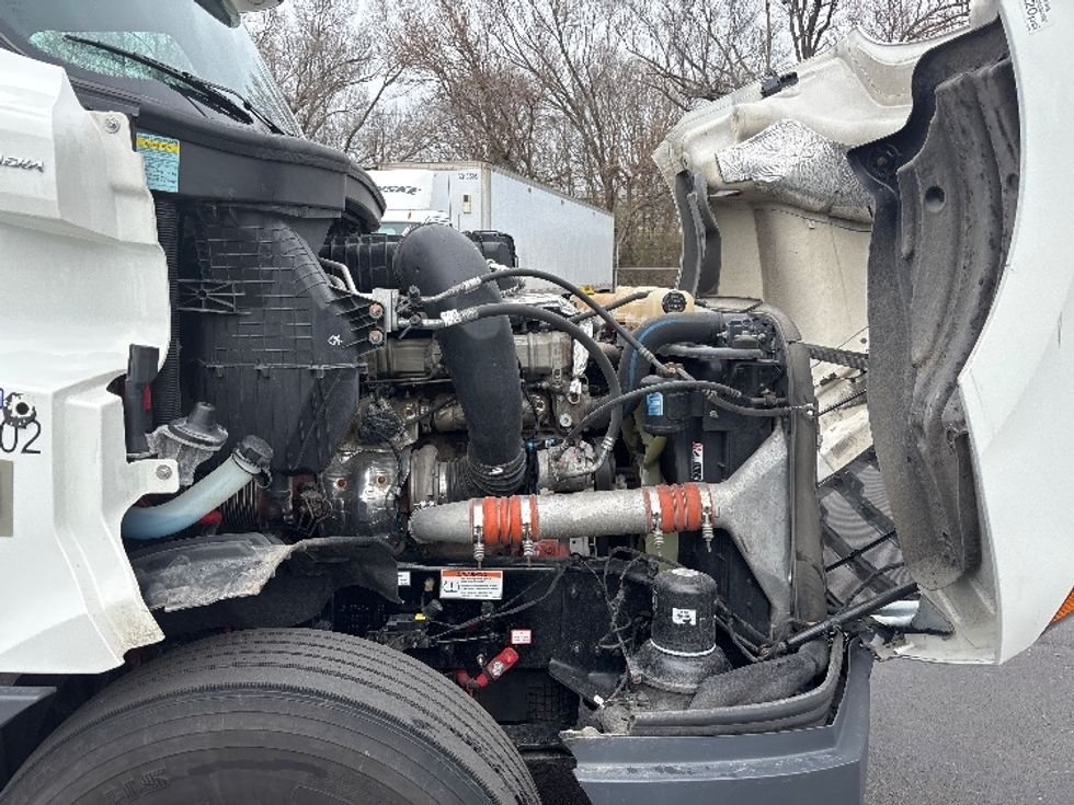 Sleeper Tractor-Heavy Duty Tractors-Freightliner-2022-T12664ST-Indianapolis-IN-374,488\n\t\tmiles-$ 75,750 - Image 20