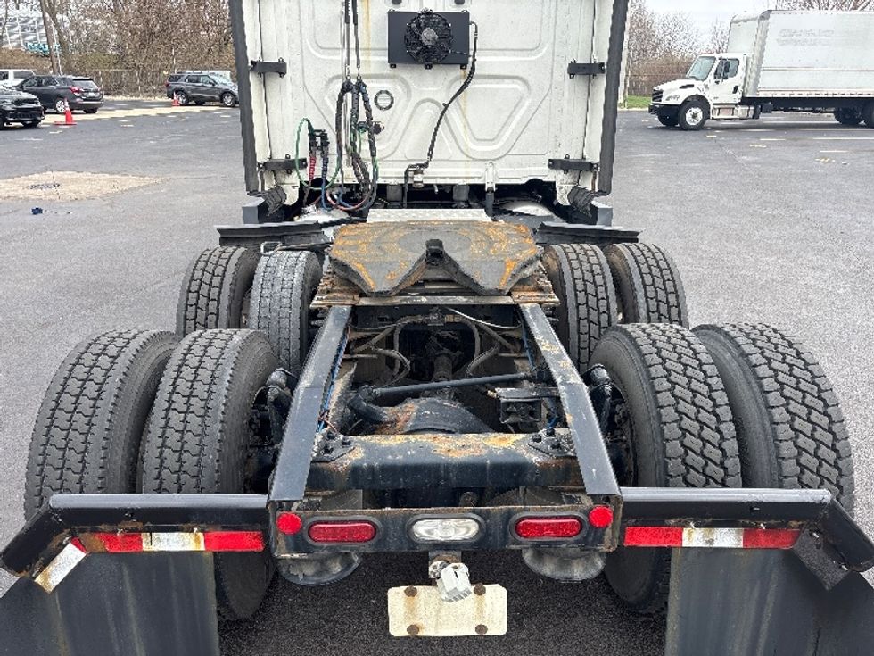 Sleeper Tractor-Heavy Duty Tractors-Freightliner-2022-T12664ST-Indianapolis-IN-374,488\n\t\tmiles-$ 75,750 - Image 6