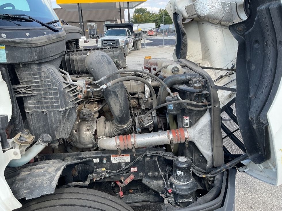 Sleeper Tractor-Heavy Duty Tractors-Freightliner-2022-T12664ST-Indianapolis-IN-374,731\n\t\tmiles-$ 80,750 - Image 20