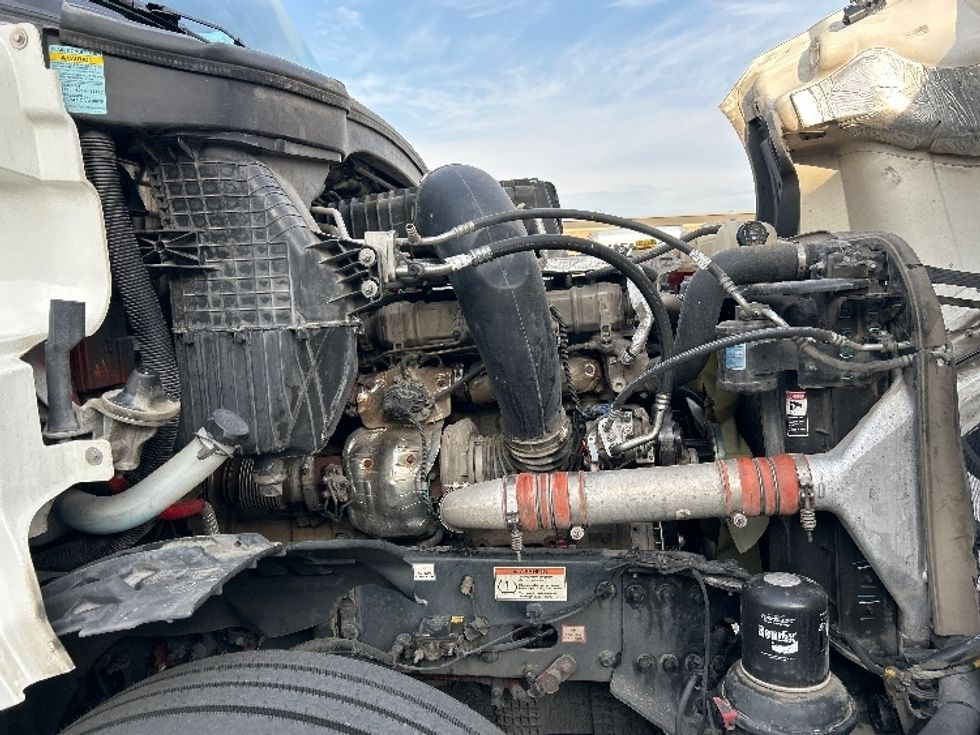 Sleeper Tractor-Heavy Duty Tractors-Freightliner-2022-T12664ST-Indianapolis-IN-378,225\n\t\tmiles-$ 83,000 - Image 19