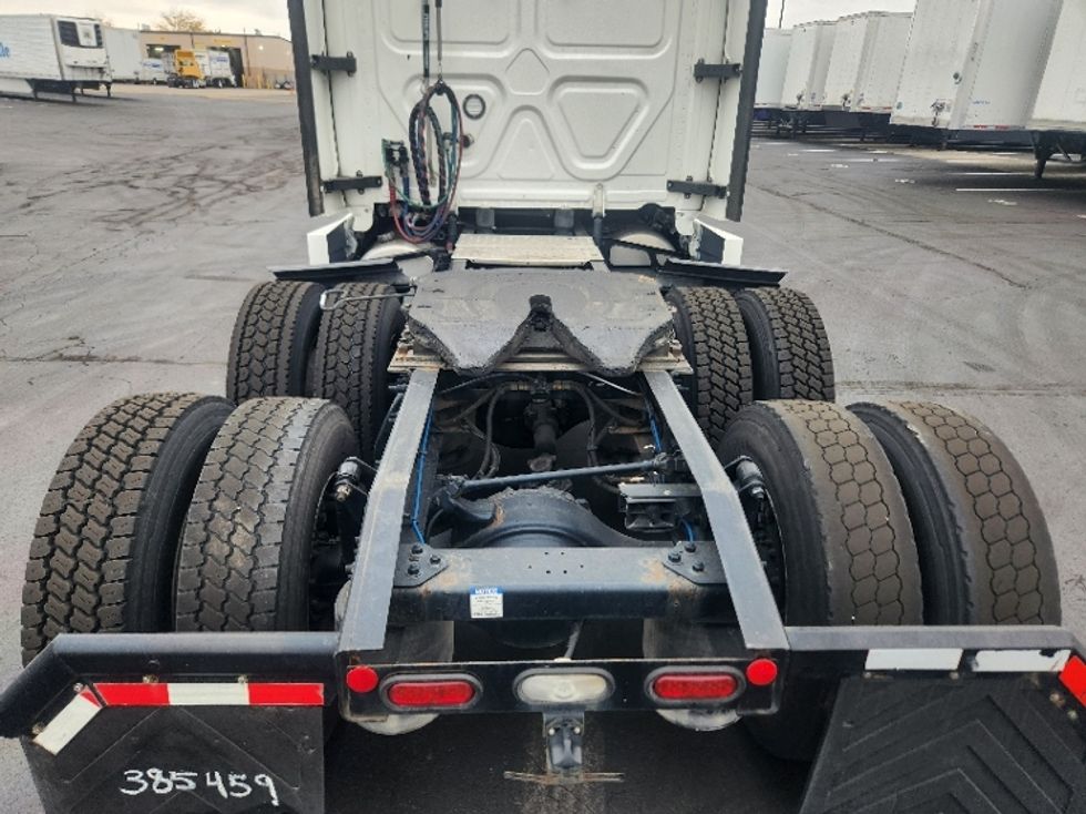 Sleeper Tractor-Heavy Duty Tractors-Freightliner-2022-T12664ST-Indianapolis-IN-405,916\n\t\tmiles-$ 76,500 - Image 6