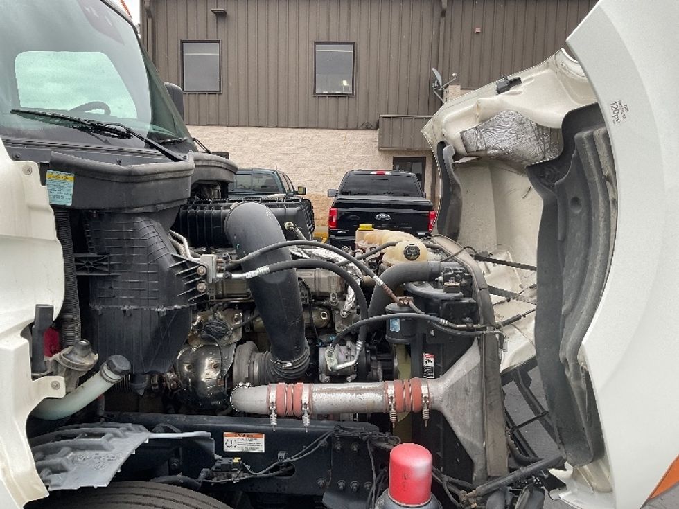 Sleeper Tractor-Heavy Duty Tractors-Freightliner-2022-T12664ST-Indianapolis-IN-410,000\n\t\tmiles-$ 73,750 - Image 20