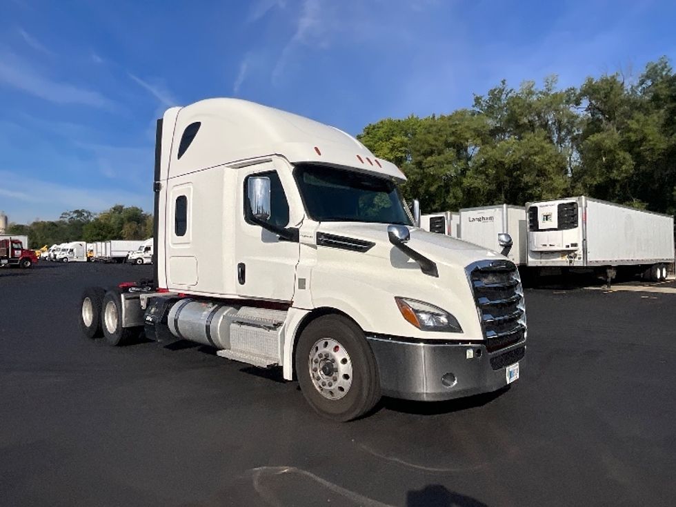 Sleeper Tractor-Heavy Duty Tractors-Freightliner-2022-T12664ST-Indianapolis-IN-434,730\n\t\tmiles-$ 75,000 - Image 1