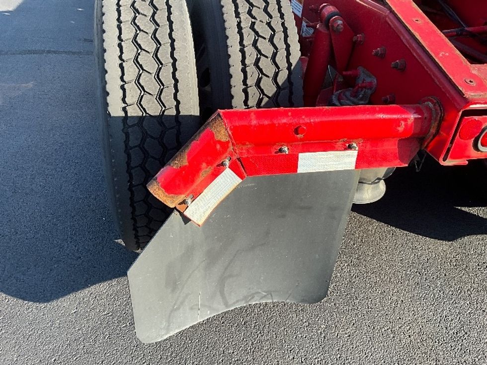 Sleeper Tractor-Heavy Duty Tractors-Freightliner-2022-T12664ST-Indianapolis-IN-434,730\n\t\tmiles-$ 75,000 - Image 25