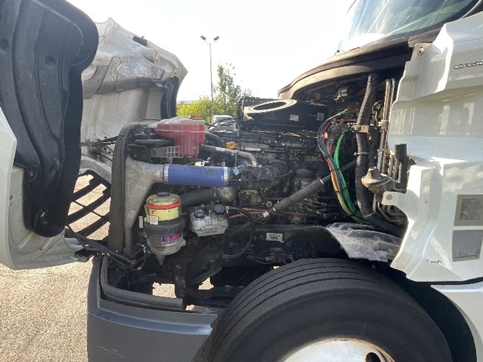 Sleeper Tractor-Heavy Duty Tractors-Freightliner-2022-T12664ST-Indianapolis-IN-467,587\n\t\tmiles-$ 71,750 - Image 21