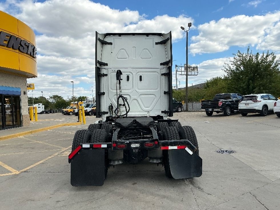 Sleeper Tractor-Heavy Duty Tractors-Freightliner-2022-T12664ST-Indianapolis-IN-467,587\n\t\tmiles-$ 71,750 - Image 6