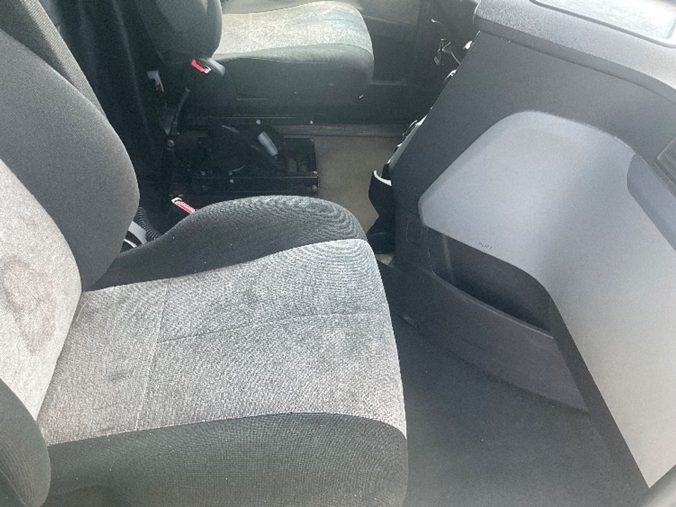 Sleeper Tractor-Heavy Duty Tractors-Freightliner-2022-T12664ST-Indianapolis-IN-494,739\n\t\tmiles-$ 69,000 - Image 15