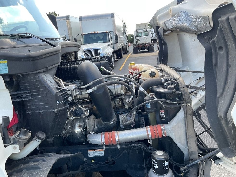 Sleeper Tractor-Heavy Duty Tractors-Freightliner-2022-T12664ST-Indianapolis-IN-494,739\n\t\tmiles-$ 69,000 - Image 20