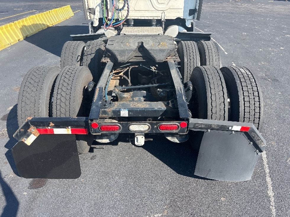 Sleeper Tractor-Heavy Duty Tractors-Freightliner-2022-T12664ST-Indianapolis-IN-502,249\n\t\tmiles-$ 71,250 - Image 6