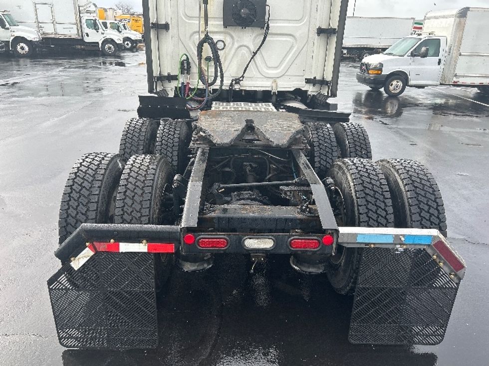 Sleeper Tractor-Heavy Duty Tractors-Freightliner-2022-T12664ST-Indianapolis-IN-516,524\n\t\tmiles-$ 62,000 - Image 6