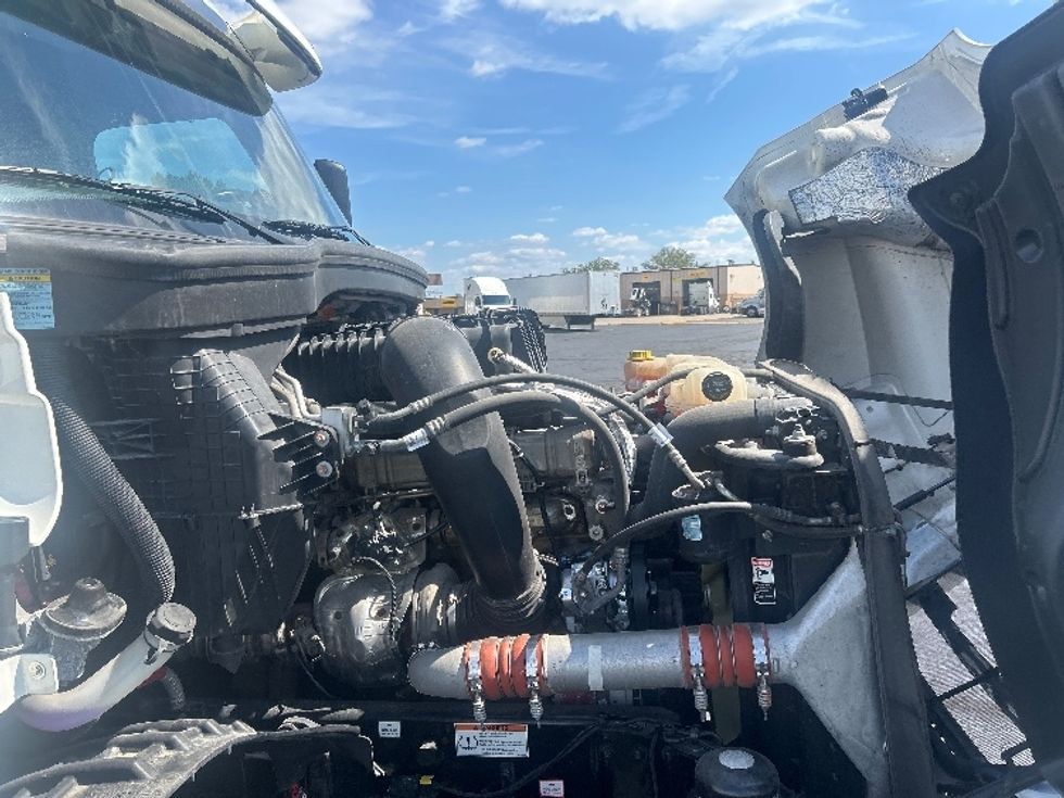 Sleeper Tractor-Heavy Duty Tractors-Freightliner-2022-T12664ST-Indianapolis-IN-516,527\n\t\tmiles-$ 70,250 - Image 20