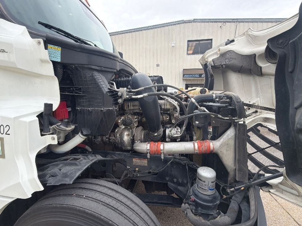 Sleeper Tractor-Heavy Duty Tractors-Freightliner-2022-T12664ST-Jackson-TN-540,068\n\t\tmiles-$ 65,250 - Image 20
