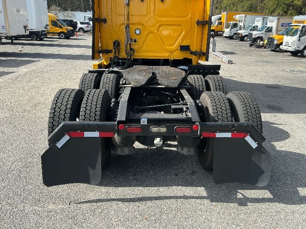 Sleeper Tractor-Heavy Duty Tractors-Freightliner-2022-T12664ST-Jacksonville-FL-409,520\n\t\tmiles-$ 71,250 - Image 6
