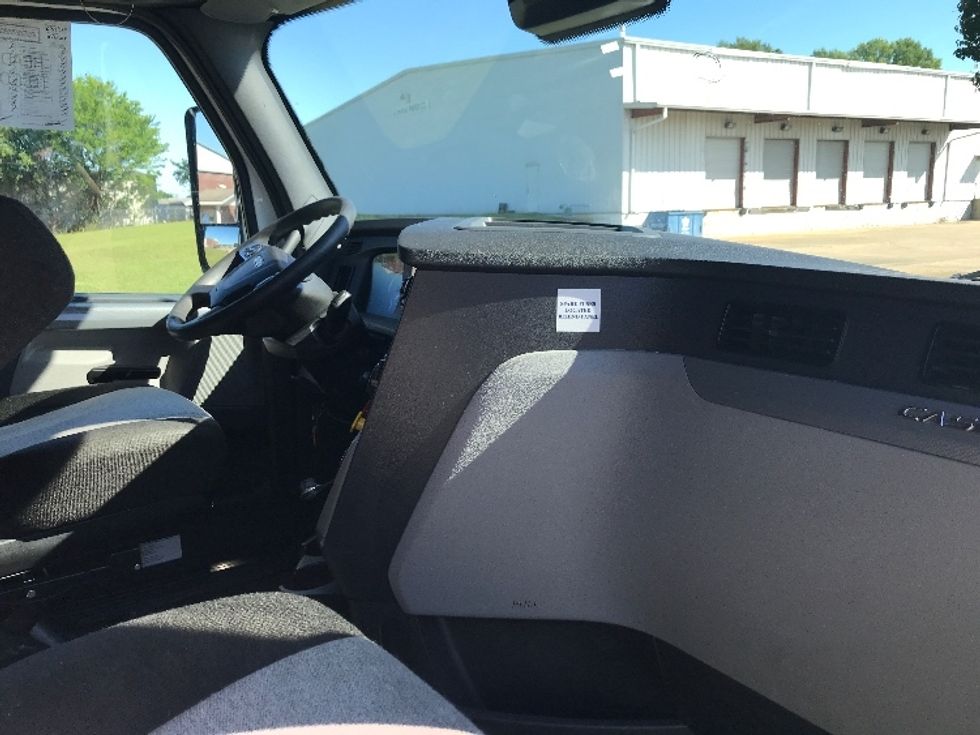 Sleeper Tractor-Heavy Duty Tractors-Freightliner-2022-T12664ST-Jacksonville-FL-639,527\n\t\tmiles-$ 62,000 - Image 15