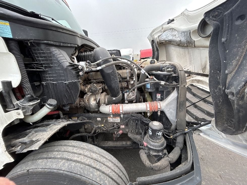 Sleeper Tractor-Heavy Duty Tractors-Freightliner-2022-T12664ST-Jerome-ID-690,484\n\t\tmiles-$ 54,750 - Image 20