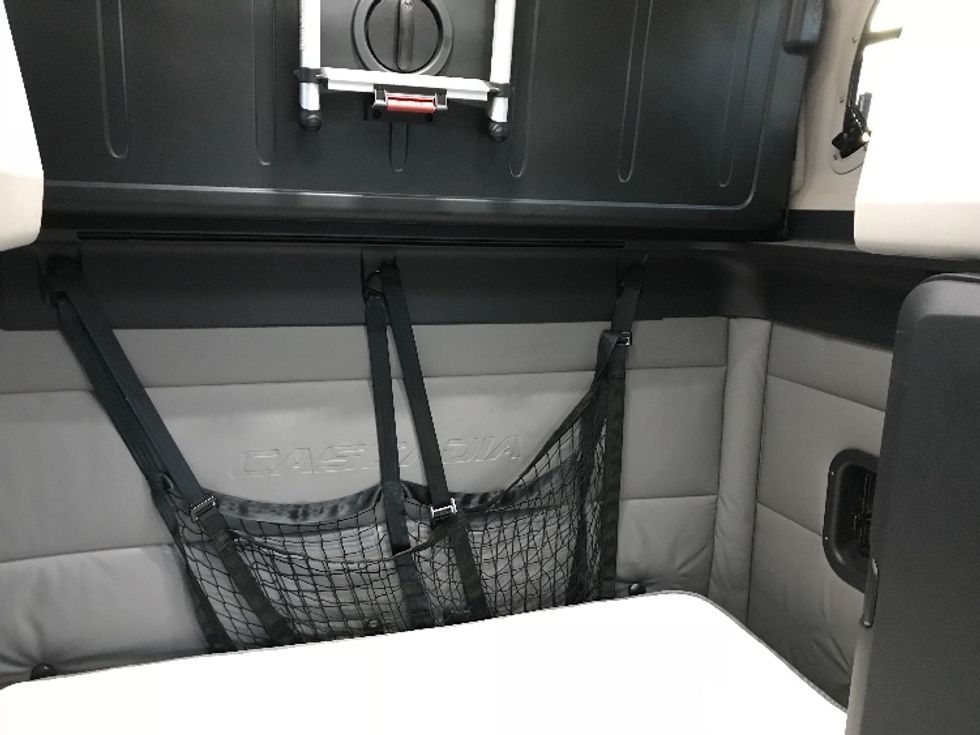 Sleeper Tractor-Heavy Duty Tractors-Freightliner-2022-T12664ST-Kansas City-MO-558,808\n\t\tmiles-$ 57,500 - Image 16