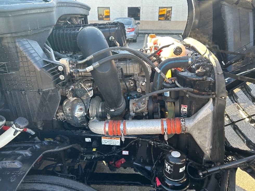 Sleeper Tractor-Heavy Duty Tractors-Freightliner-2022-T12664ST-Katy-TX-410,333\n\t\tmiles-$ 79,750 - Image 20