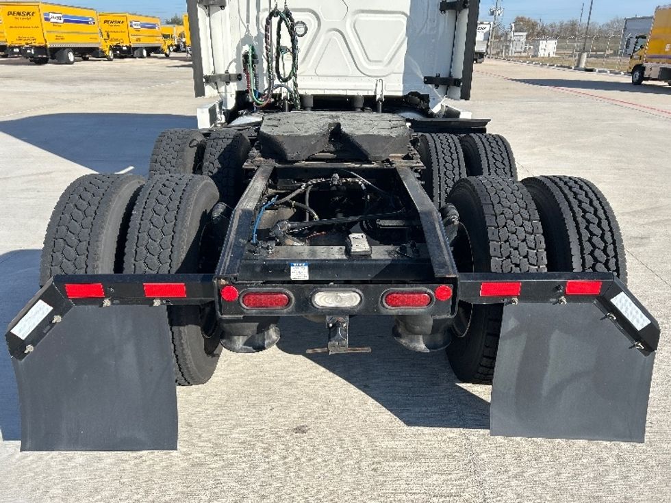 Sleeper Tractor-Heavy Duty Tractors-Freightliner-2022-T12664ST-Katy-TX-481,901\n\t\tmiles-$ 71,250 - Image 6