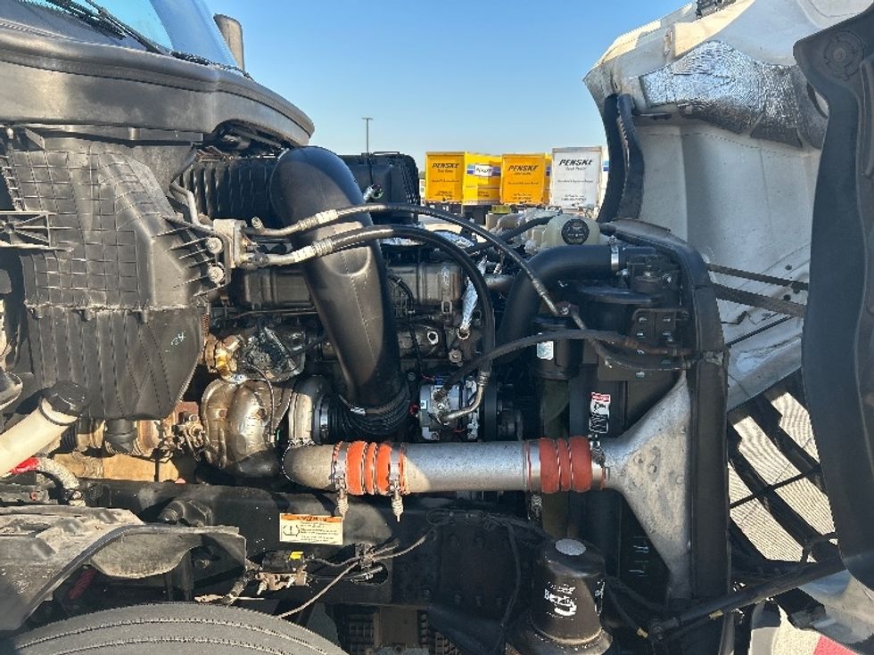 Sleeper Tractor-Heavy Duty Tractors-Freightliner-2022-T12664ST-Katy-TX-570,581\n\t\tmiles-$ 66,250 - Image 20