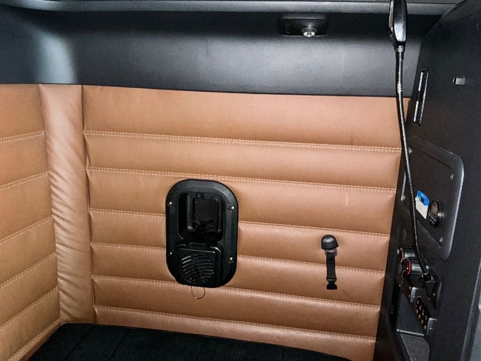 Sleeper Tractor-Heavy Duty Tractors-Freightliner-2022-T12664ST-Knoxville-TN-478,999\n\t\tmiles-$ 71,750 - Image 18