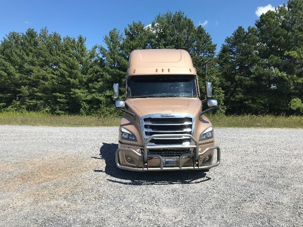 Sleeper Tractor-Heavy Duty Tractors-Freightliner-2022-T12664ST-Knoxville-TN-515,990\n\t\tmiles-$ 70,250 - Image 2