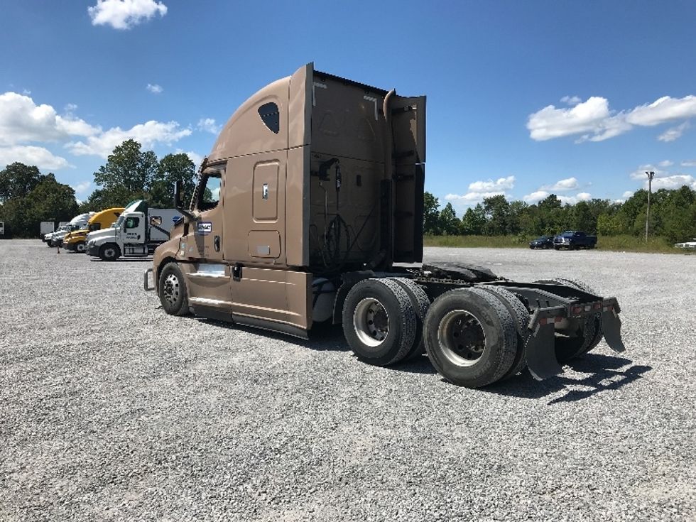 Sleeper Tractor-Heavy Duty Tractors-Freightliner-2022-T12664ST-Knoxville-TN-515,990\n\t\tmiles-$ 70,250 - Image 5