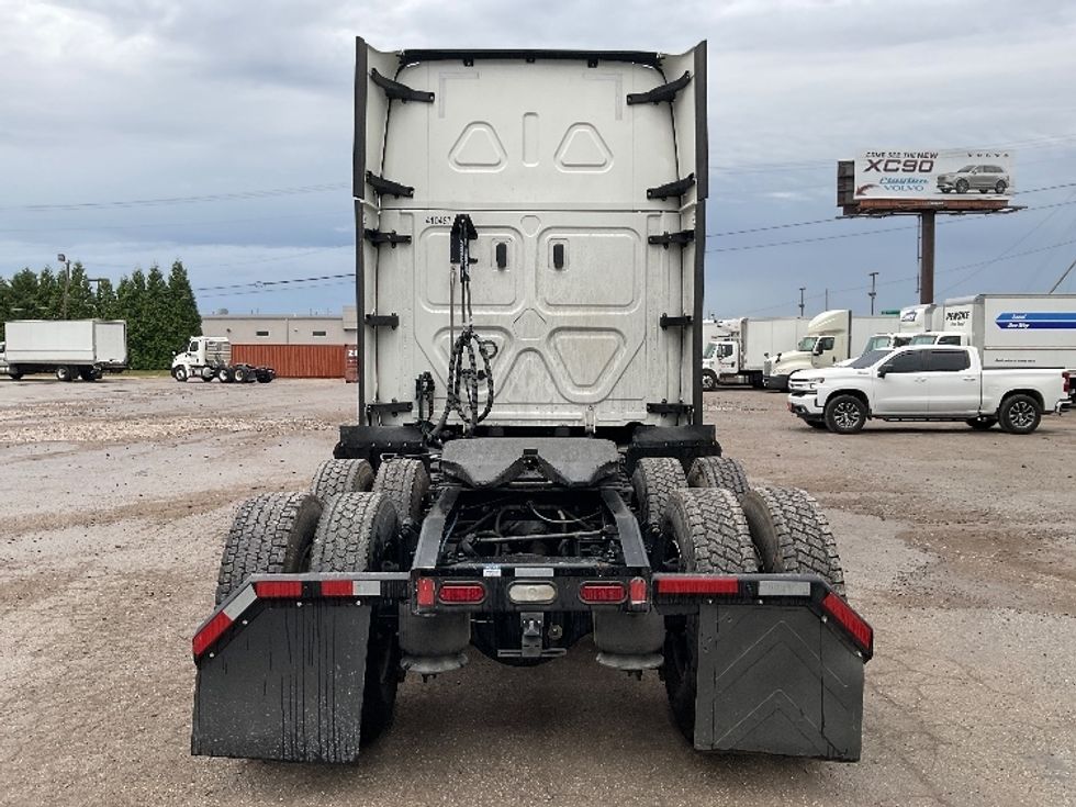 Sleeper Tractor-Heavy Duty Tractors-Freightliner-2022-T12664ST-Knoxville-TN-751,474\n\t\tmiles-$ 47,250 - Image 6