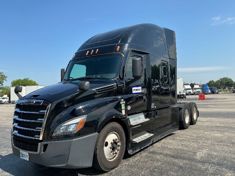 Sleeper Tractor-Heavy Duty Tractors-Freightliner-2022-T12664ST-La Porte-IN-340,348\n\t\tmiles-$ 88,500 - Image 3
