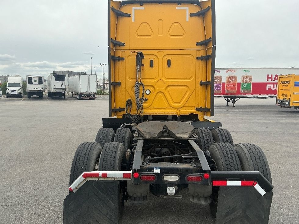 Sleeper Tractor-Heavy Duty Tractors-Freightliner-2022-T12664ST-La Porte-IN-447,536\n\t\tmiles-$ 72,000 - Image 6