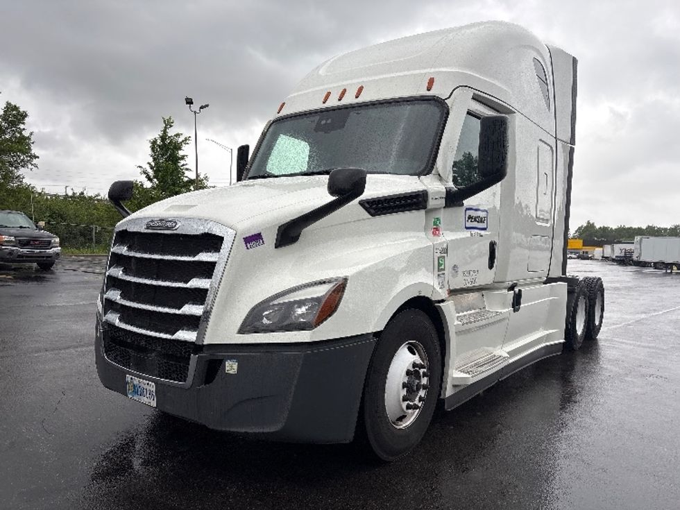 Sleeper Tractor-Heavy Duty Tractors-Freightliner-2022-T12664ST-La Porte-IN-505,155\n\t\tmiles-$ 64,750 - Image 3