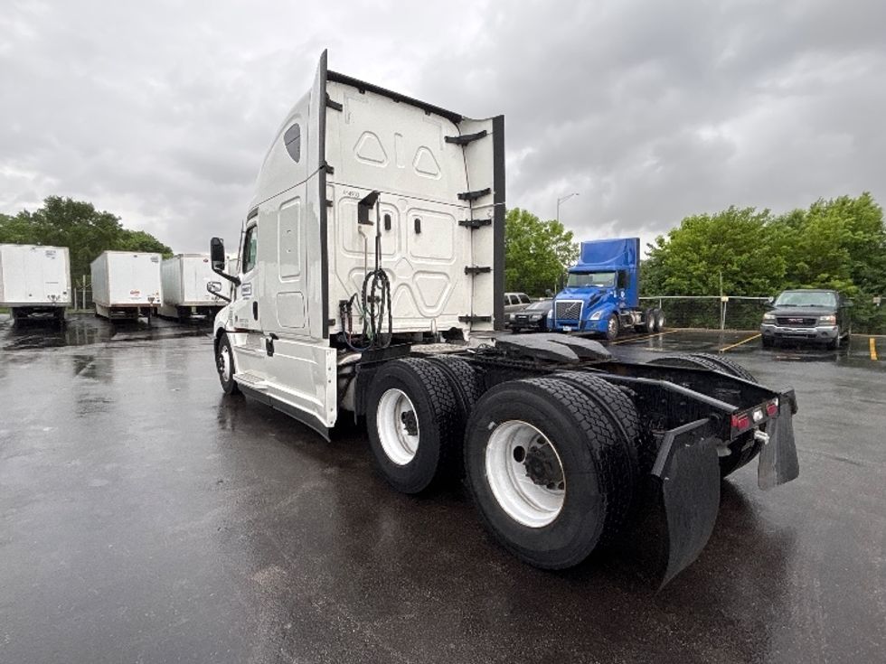 Sleeper Tractor-Heavy Duty Tractors-Freightliner-2022-T12664ST-La Porte-IN-505,155\n\t\tmiles-$ 64,750 - Image 5