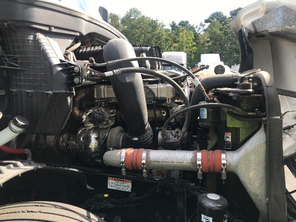 Sleeper Tractor-Heavy Duty Tractors-Freightliner-2022-T12664ST-Ladson-SC-487,445\n\t\tmiles-$ 72,000 - Image 20