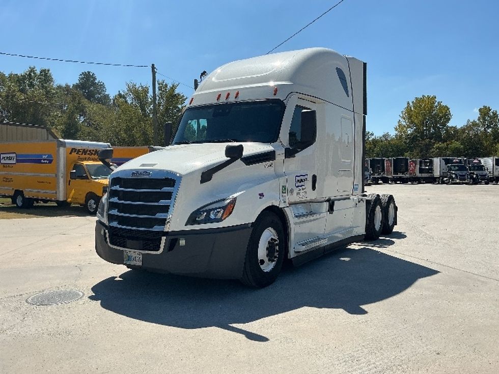Sleeper Tractor-Heavy Duty Tractors-Freightliner-2022-T12664ST-Lagrange-GA-544,050\n\t\tmiles-$ 77,500 - Image 3