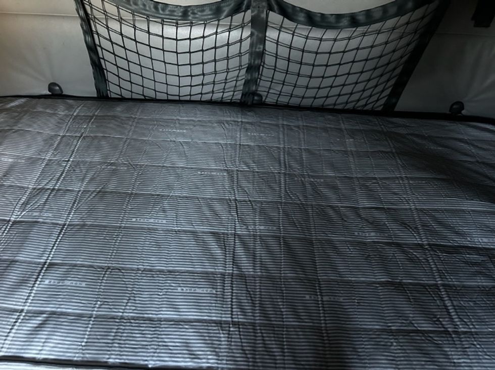 Sleeper Tractor-Heavy Duty Tractors-Freightliner-2022-T12664ST-Laredo-TX-390,514\n\t\tmiles-$ 80,000 - Image 17