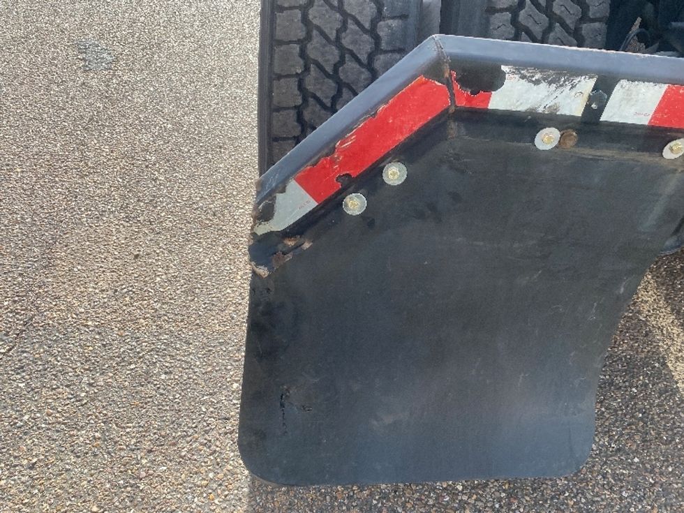 Sleeper Tractor-Heavy Duty Tractors-Freightliner-2022-T12664ST-Laredo-TX-501,450\n\t\tmiles-$ 72,500 - Image 24