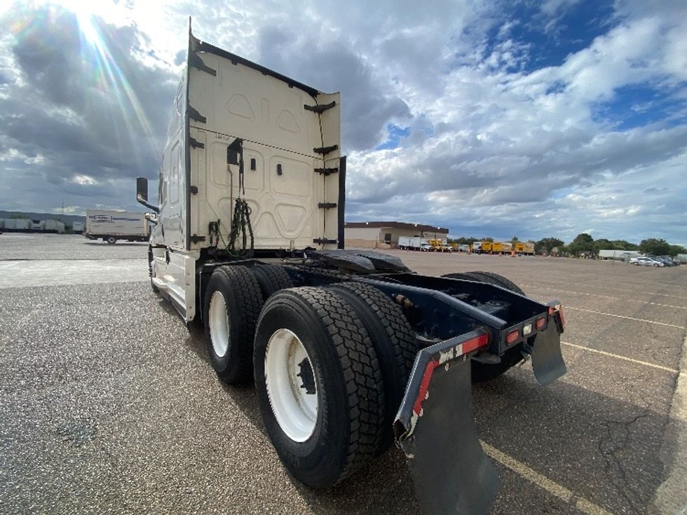 Sleeper Tractor-Heavy Duty Tractors-Freightliner-2022-T12664ST-Laredo-TX-501,450\n\t\tmiles-$ 72,500 - Image 5