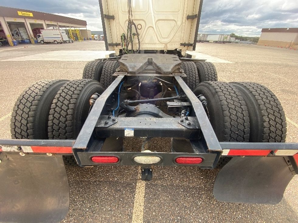 Sleeper Tractor-Heavy Duty Tractors-Freightliner-2022-T12664ST-Laredo-TX-501,450\n\t\tmiles-$ 72,500 - Image 6