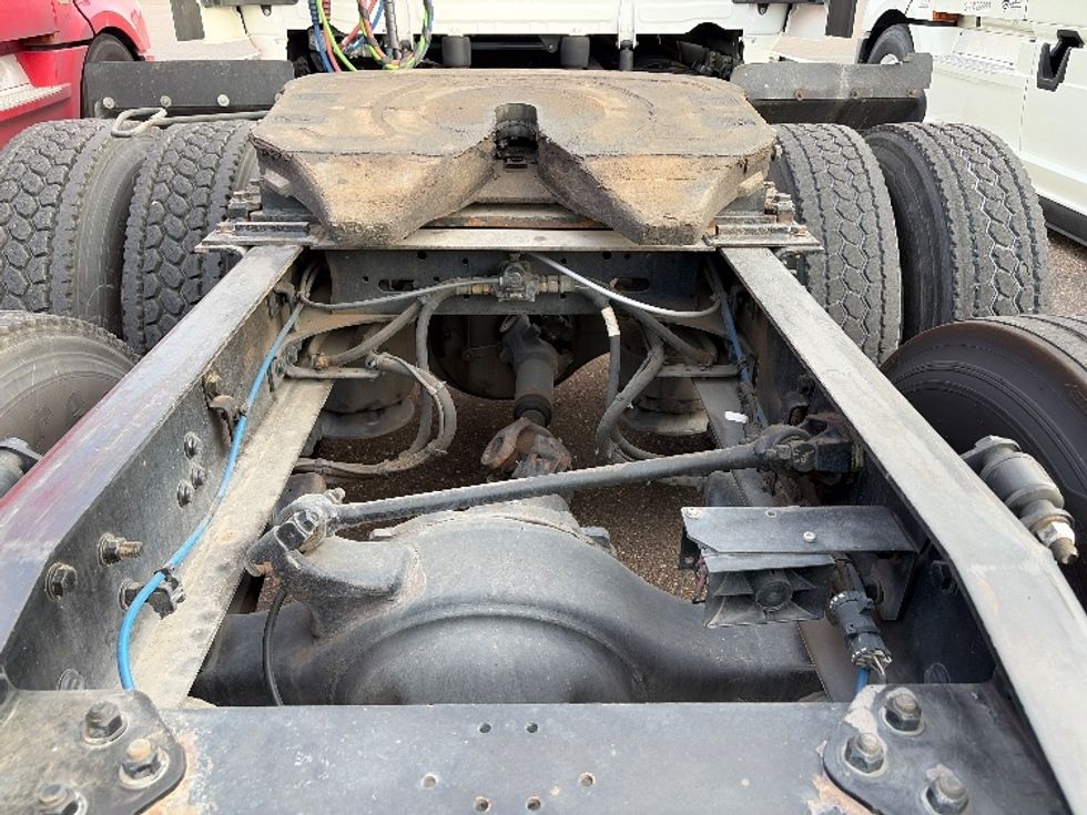 Sleeper Tractor-Heavy Duty Tractors-Freightliner-2022-T12664ST-Laredo-TX-638,442\n\t\tmiles-$ 62,500 - Image 6