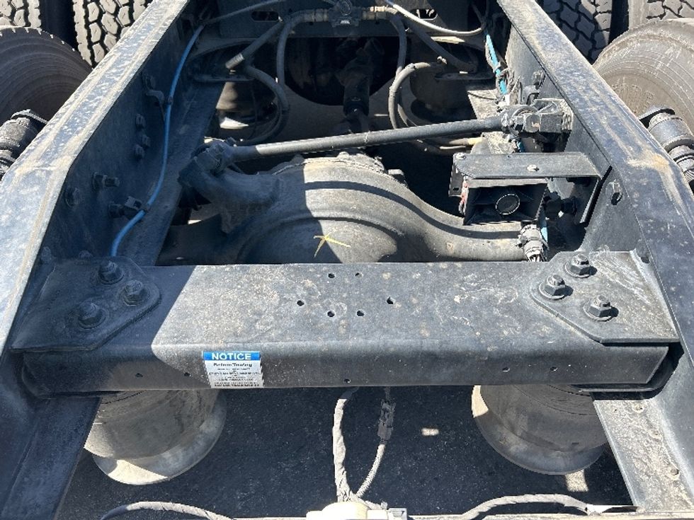 Sleeper Tractor-Heavy Duty Tractors-Freightliner-2022-T12664ST-Las Vegas-NV-341,879\n\t\tmiles-$ 89,500 - Image 6