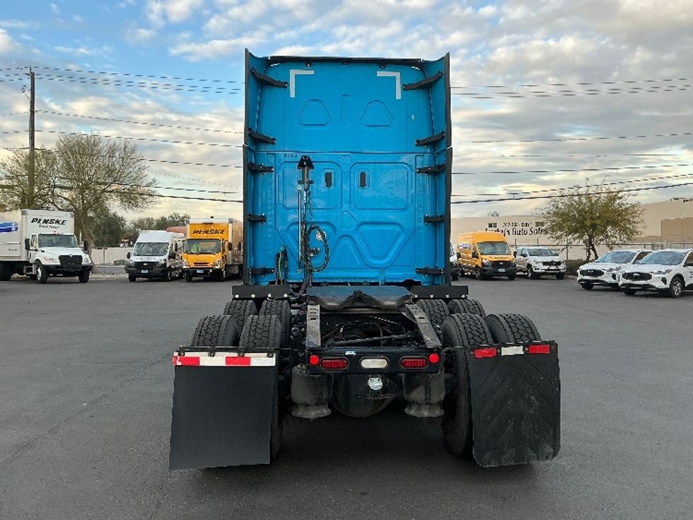 Sleeper Tractor-Heavy Duty Tractors-Freightliner-2022-T12664ST-Las Vegas-NV-443,854\n\t\tmiles-$ 77,750 - Image 6