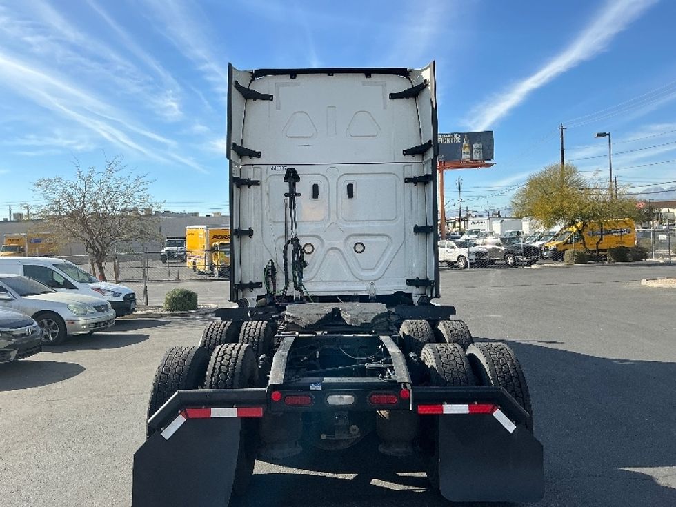 Sleeper Tractor-Heavy Duty Tractors-Freightliner-2022-T12664ST-Las Vegas-NV-600,906\n\t\tmiles-$ 63,500 - Image 6