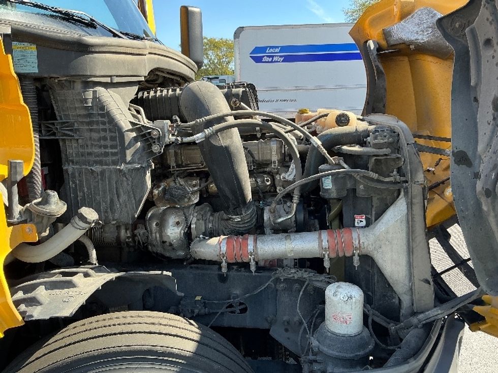 Sleeper Tractor-Heavy Duty Tractors-Freightliner-2022-T12664ST-Lexington-KY-541,929\n\t\tmiles-$ 60,500 - Image 20