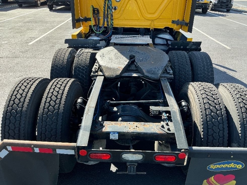 Sleeper Tractor-Heavy Duty Tractors-Freightliner-2022-T12664ST-Lexington-KY-541,929\n\t\tmiles-$ 60,500 - Image 6